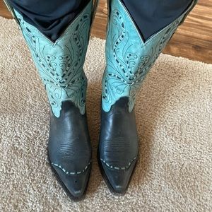 Women’s tony lama western cowboy boots